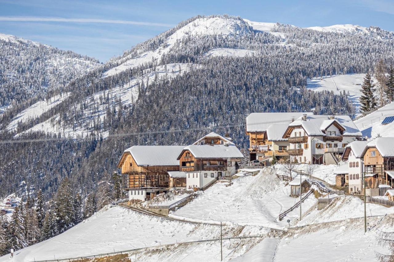 Appartamento Primo Piano San Martino in Badia Luaran gambar